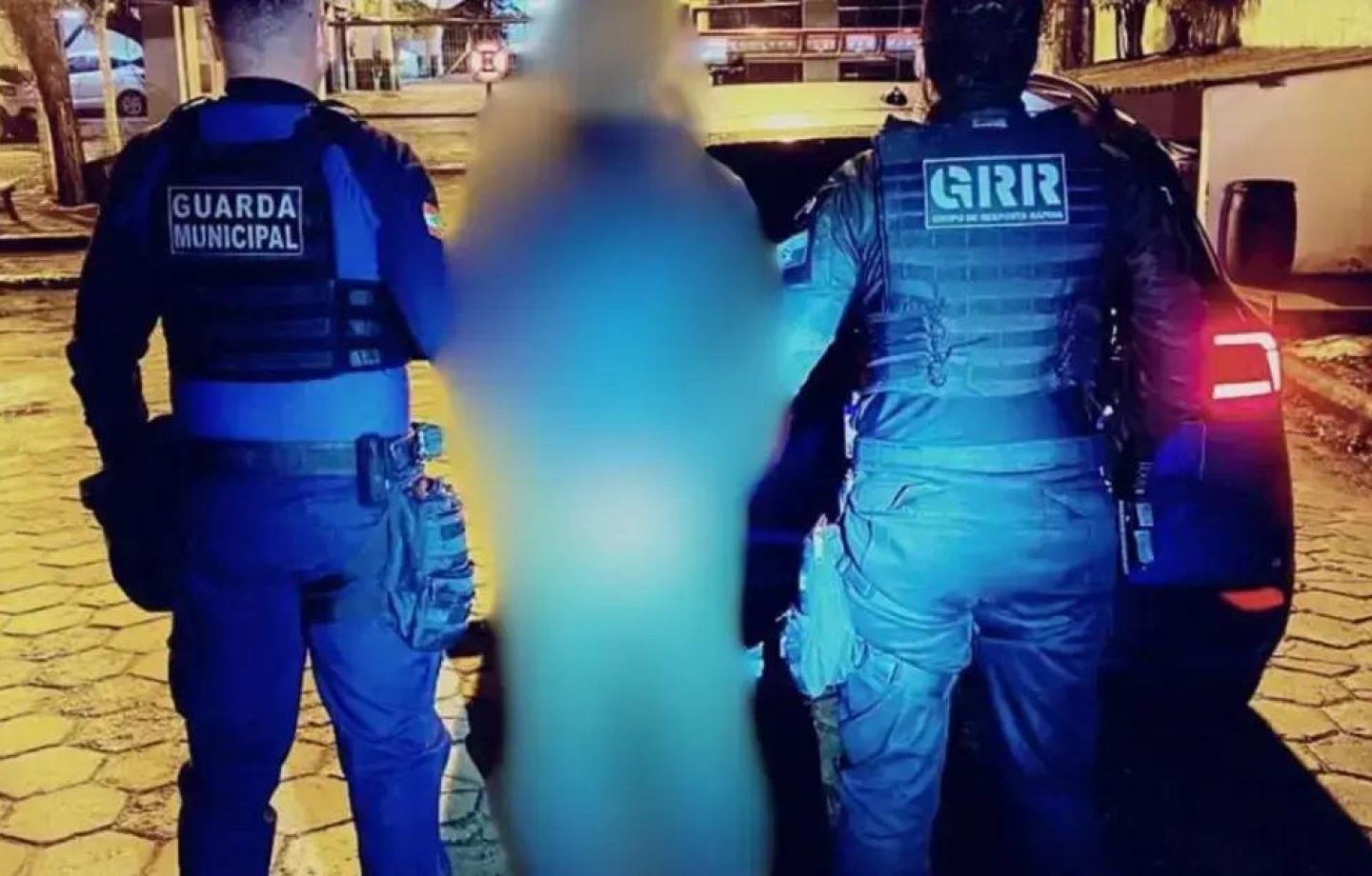 Homem foragido por roubo e tráfico de drogas é preso em Itapema