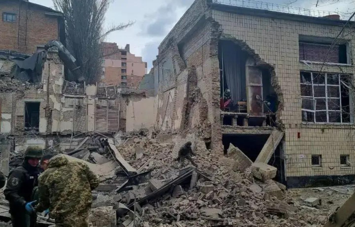 Ucrânia é alvo do maior ataque aéreo russo desde o início da guerra